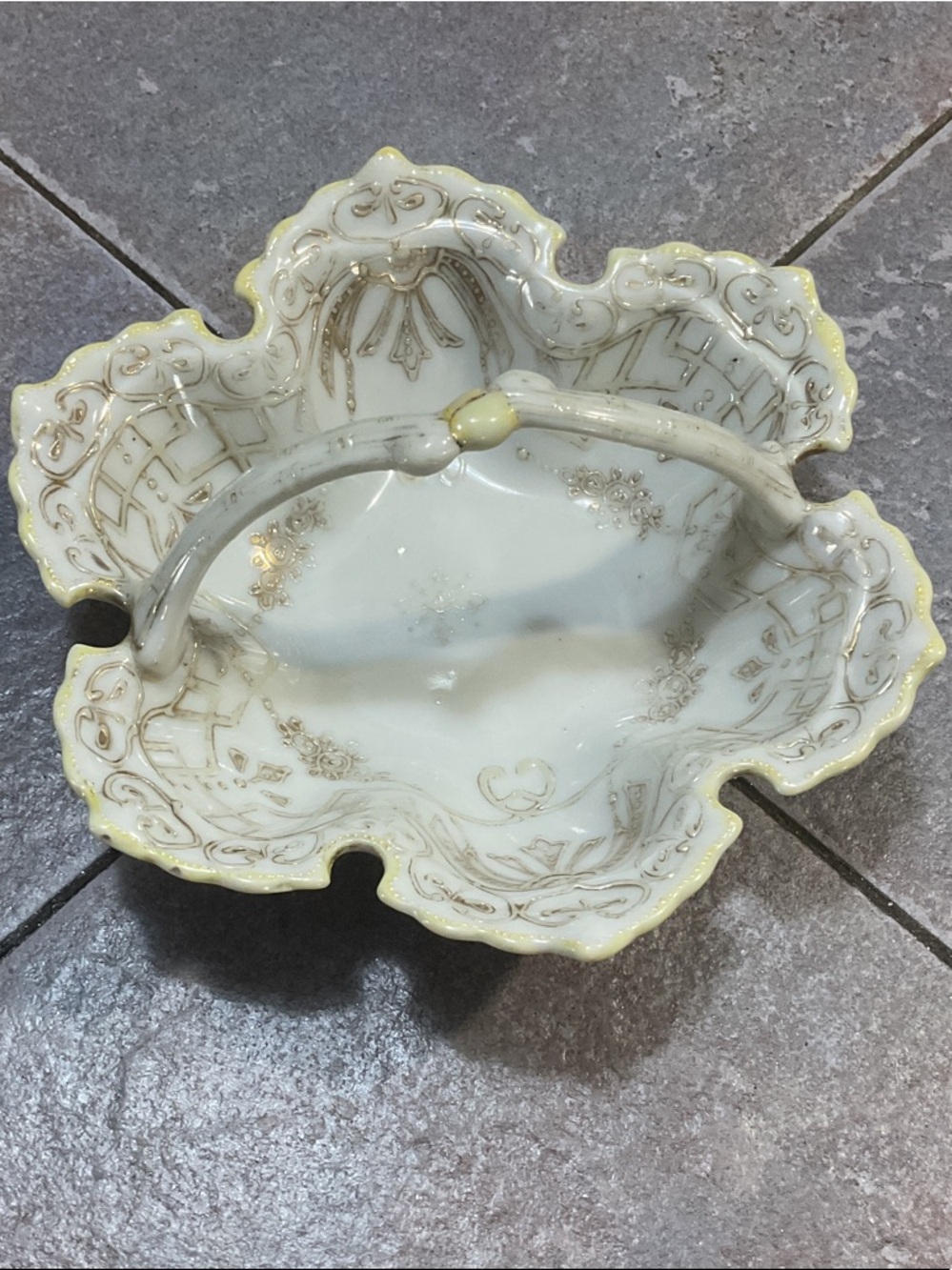 Victorian-Style Handled Porcelain Basket in White and Gold made in Japan